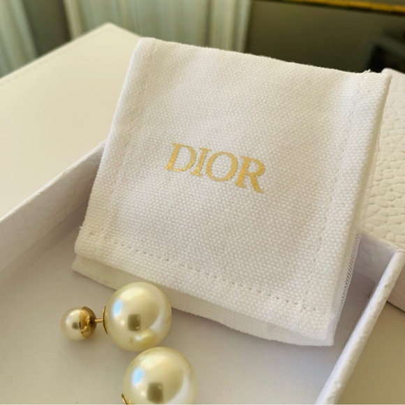 Dior Tribales Earrings Gold Finish Metal Pearl pouch and box Authentic Excellent - Picture 8 of 14